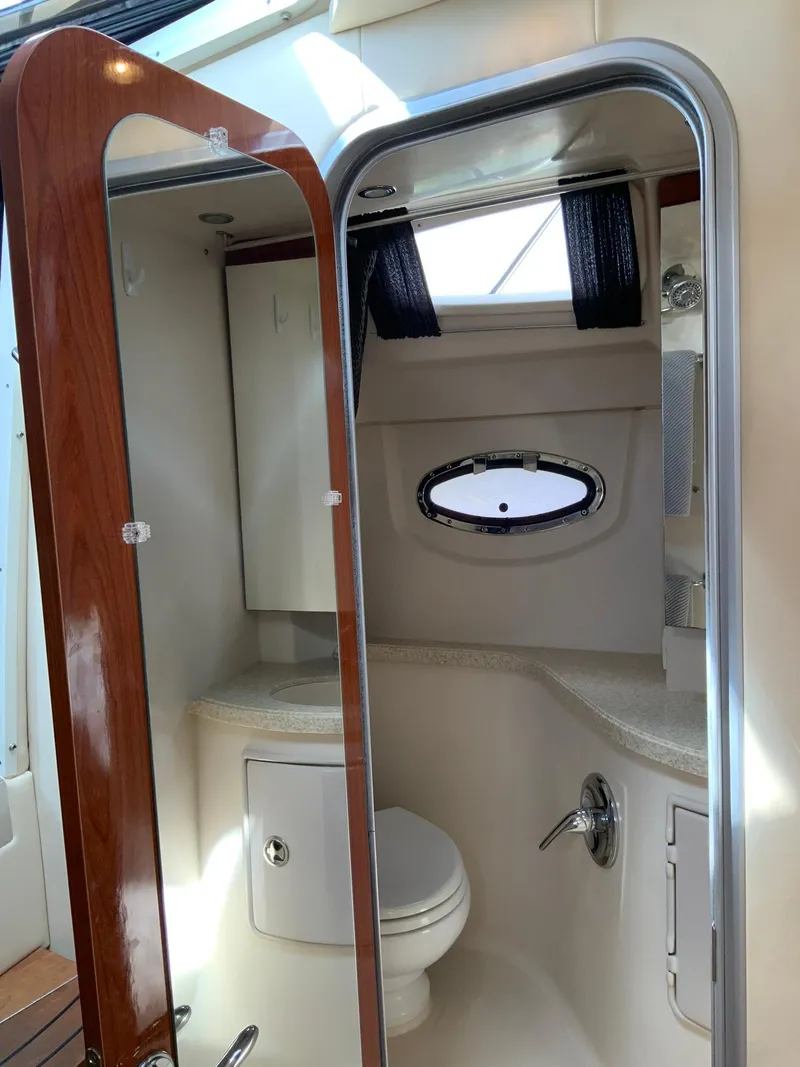 Slide: The Image of Regal 3360 Window Express 2009 - 27