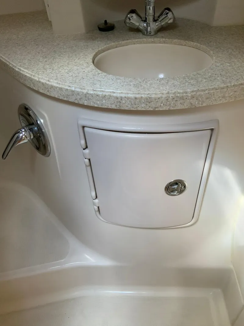 Slide: The Image of Regal 3360 Window Express 2009 - 30