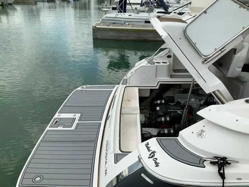 Slide: The Image of Regal 3360 Window Express 2009 - 50