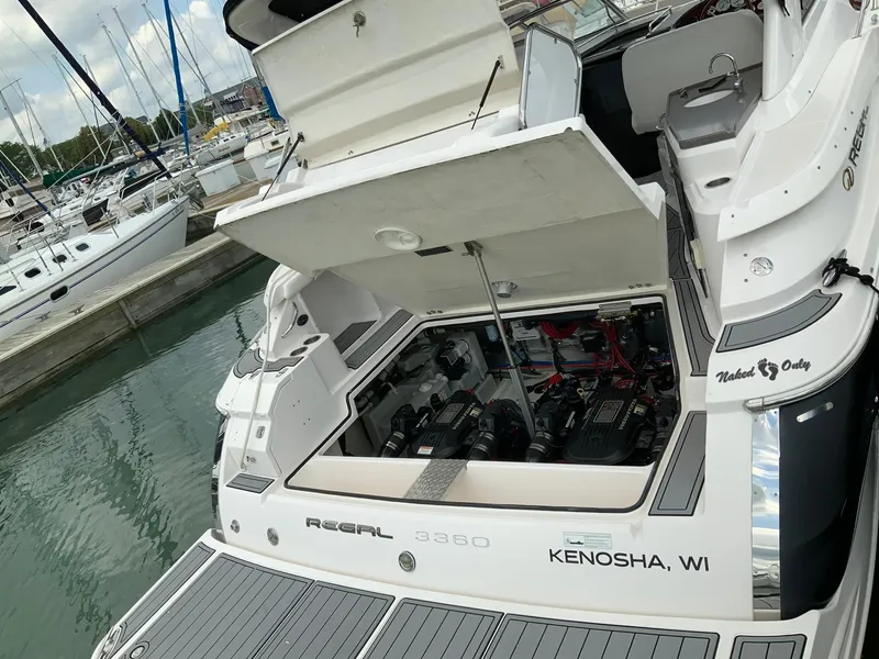 Slide: The Image of Regal 3360 Window Express 2009 - 51