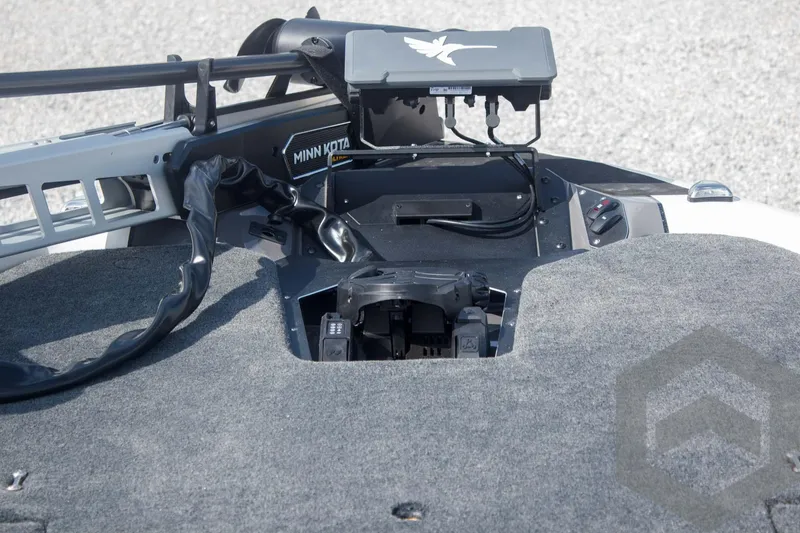 Slide: The Image of 2025 Skeeter ZXR 20 boat deck with Minn Kota trolling motor. - 25