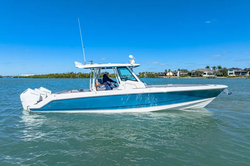 Slide: The Image of Boston Whaler 360 Outrage 2026 - 0
