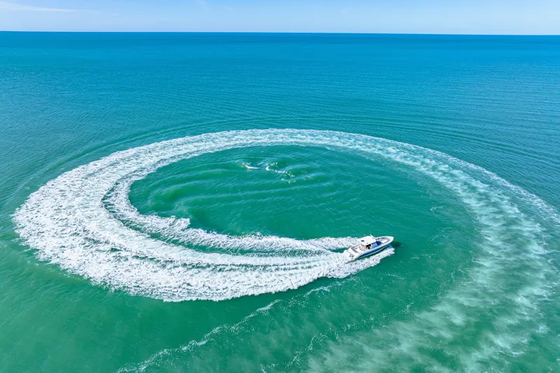 Slide: The Image of Boston Whaler 360 Outrage 2026 - 34