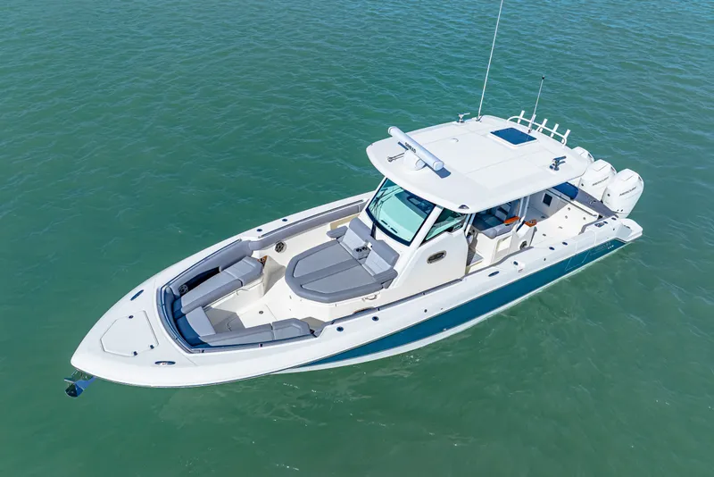 Slide: The Image of Boston Whaler 360 Outrage 2026 - 68