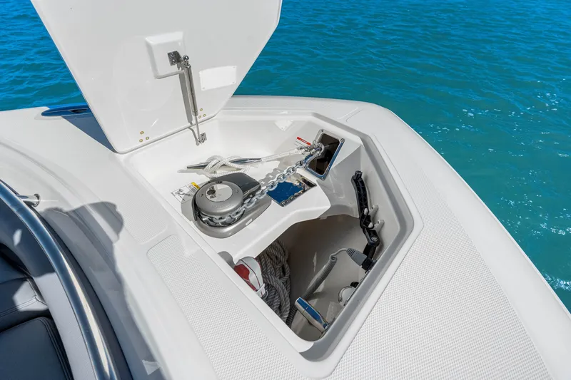 Slide: The Image of Boston Whaler 360 Outrage 2026 - 70