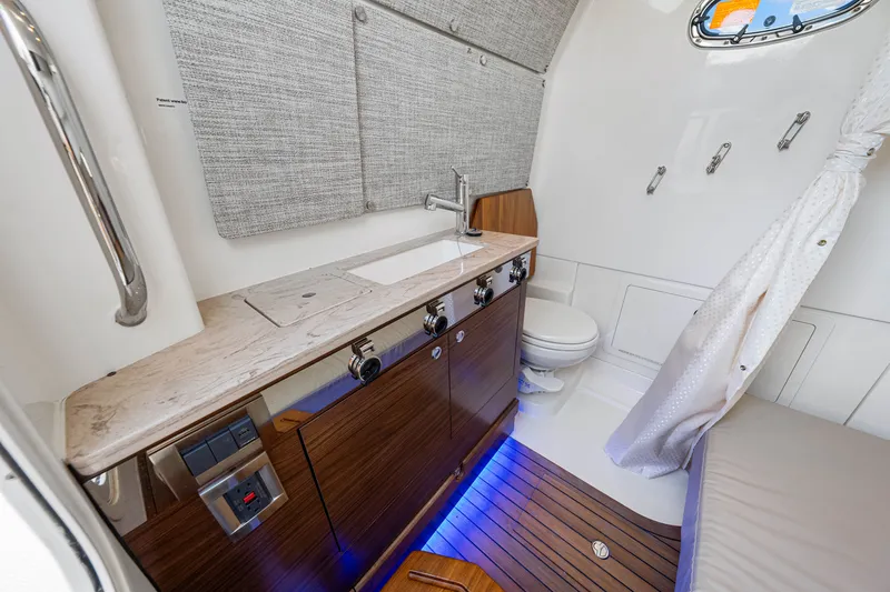 Slide: The Image of Boston Whaler 360 Outrage 2026 - 76