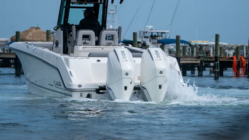 Slide: The Image of Boston Whaler 280 Outrage 2026 - 24