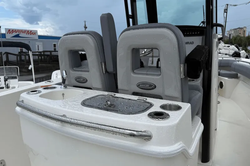 Slide: The Image of Boston Whaler 280 Outrage 2026 - 52