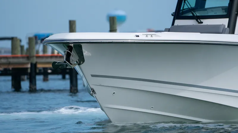 Slide: The Image of Boston Whaler 280 Outrage 2026 - 6