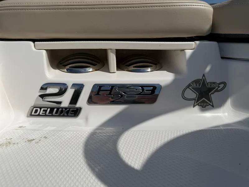 Slide: The Image of 2018 Chaparral 21 Deluxe H20 Ski and Fish boat branding and logo details. - 15