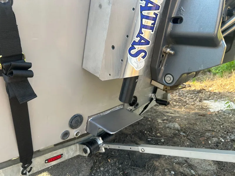 Slide: The Image of G3 Bay 20 DLX Tunnel 2017 - 61