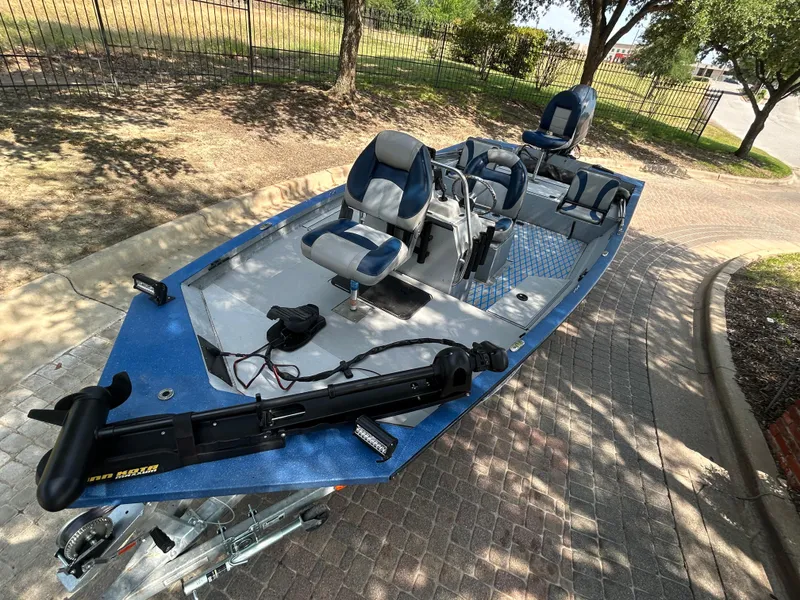 Slide: The Image of G3 Bay 20 DLX Tunnel 2017 - 74