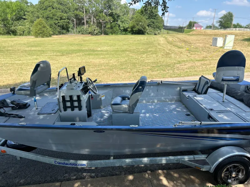 Slide: The Image of G3 Bay 20 DLX Tunnel 2017 - 80