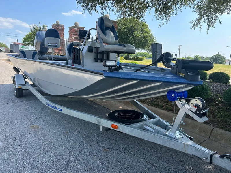 Slide: The Image of G3 Bay 20 DLX Tunnel 2017 - 87