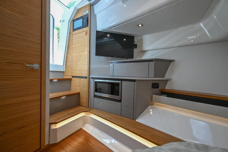 Slide: The Image of Tiara 48 LS 2023 - 51