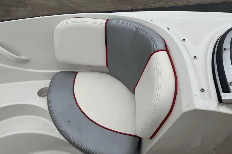 Slide: The Image of Sea Ray 185 Sport 2008 - 7