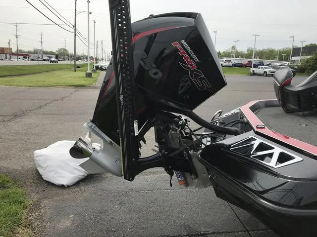 Slide: The Image of Ranger Z520L 2019 - 10