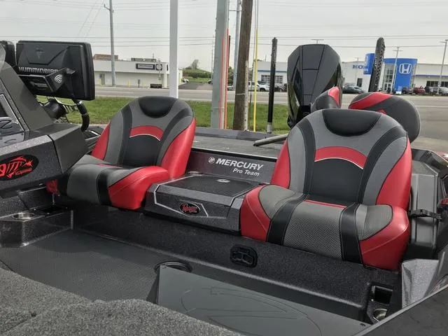 Slide: The Image of Ranger Z520L 2019 - 9