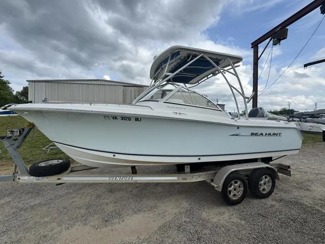 Slide: The Image of Sea Hunt Escape Series 220 LE 2012 - 10