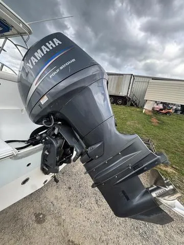 Slide: The Image of Sea Hunt Escape Series 220 LE 2012 - 11