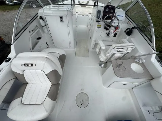 Slide: The Image of Sea Hunt Escape Series 220 LE 2012 - 14