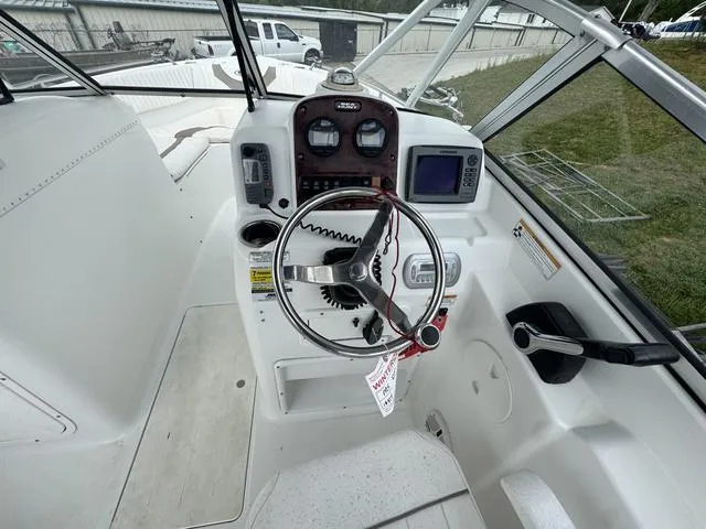 Slide: The Image of Sea Hunt Escape Series 220 LE 2012 - 15