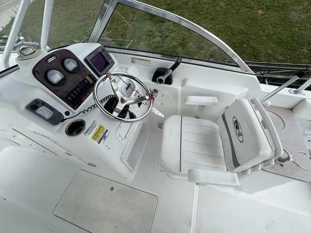 Slide: The Image of Sea Hunt Escape Series 220 LE 2012 - 16