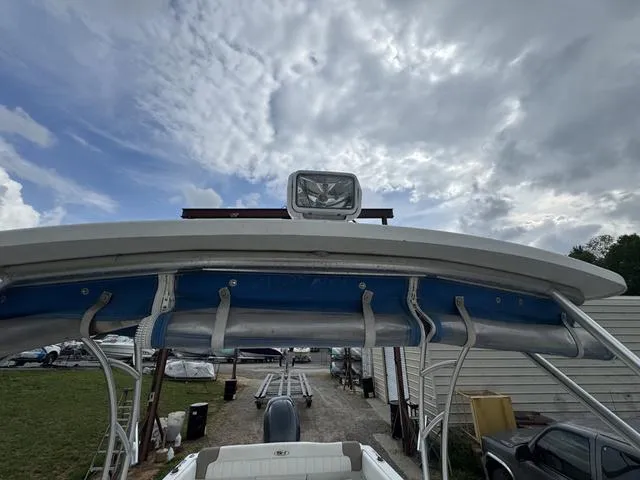 Slide: The Image of Sea Hunt Escape Series 220 LE 2012 - 18