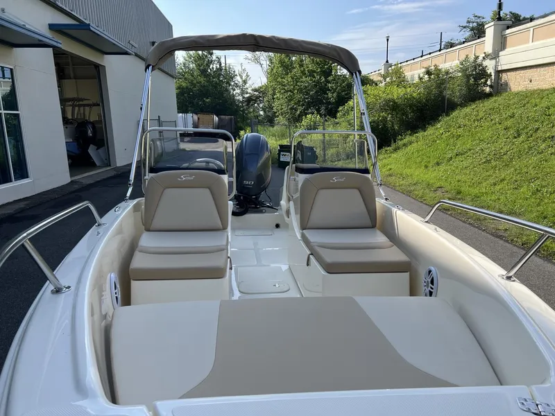 Slide: The Image of Scout Dorado 175 Sport 2025 - 8