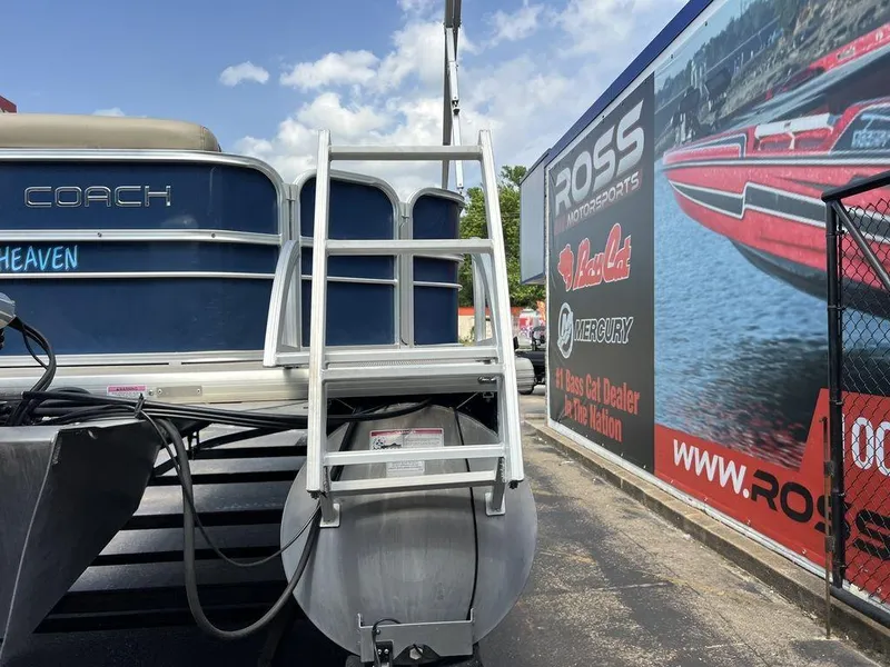 Slide: The Image of Coach Pontoons 230 C 2017 - 25