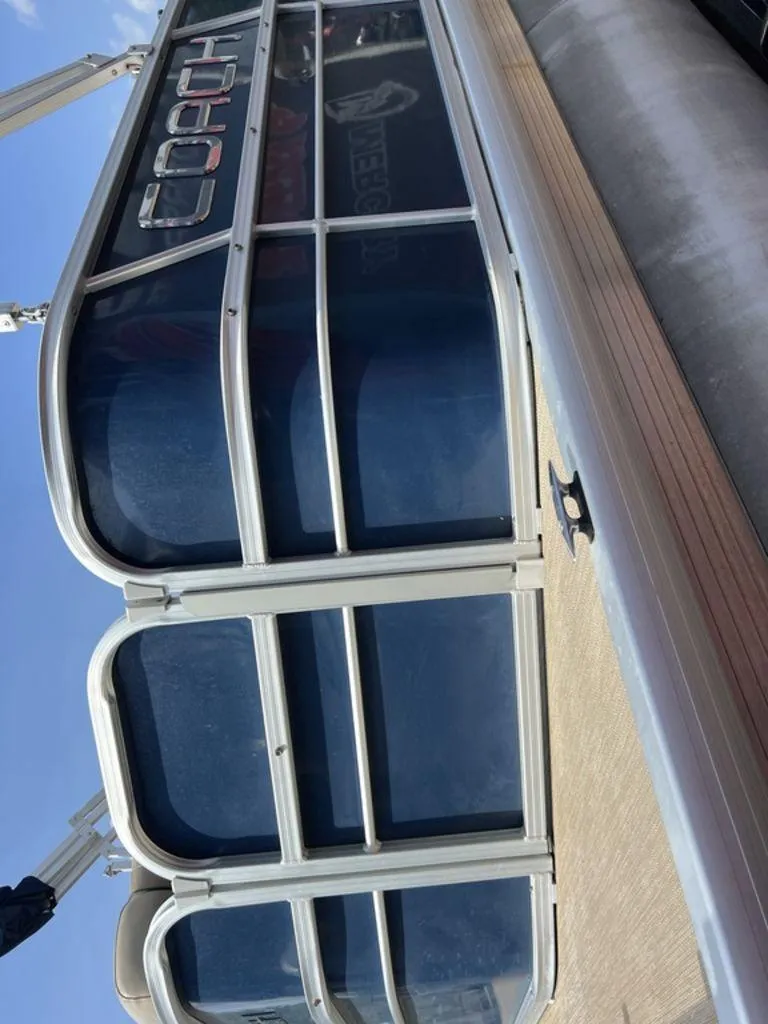 Slide: The Image of Coach Pontoons 230 C 2017 - 27
