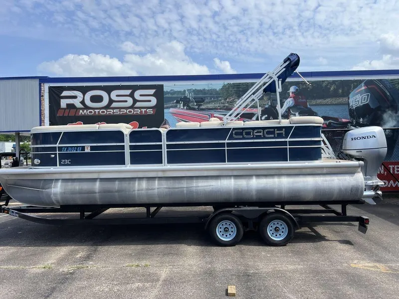 Slide: The Image of Coach Pontoons 230 C 2017 - 3