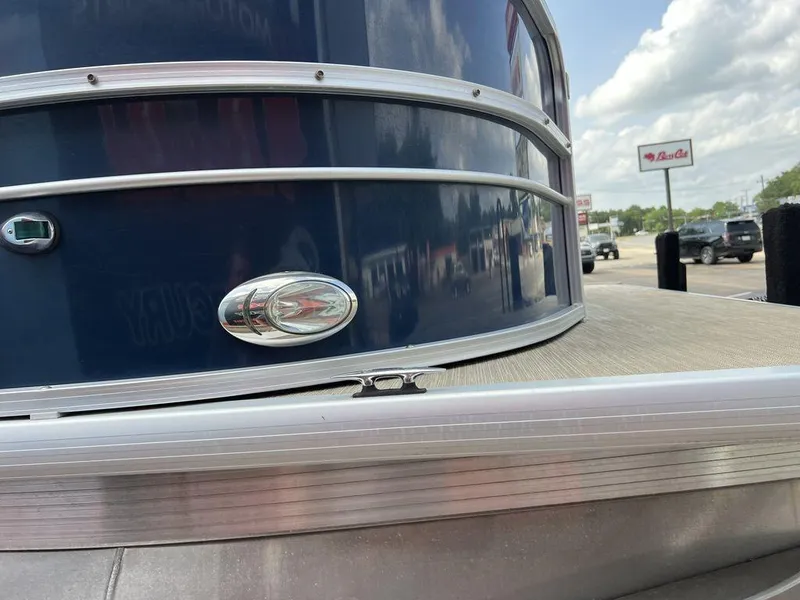 Slide: The Image of Coach Pontoons 230 C 2017 - 43