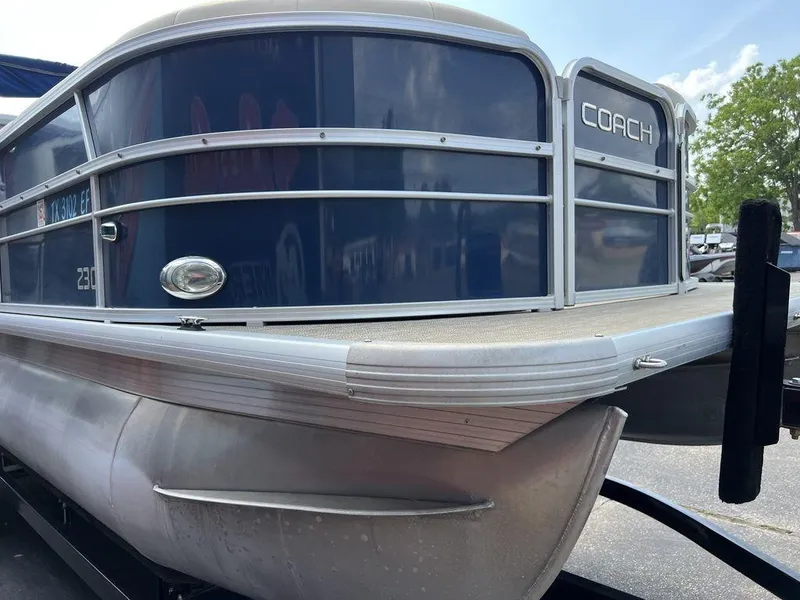 Slide: The Image of Coach Pontoons 230 C 2017 - 45