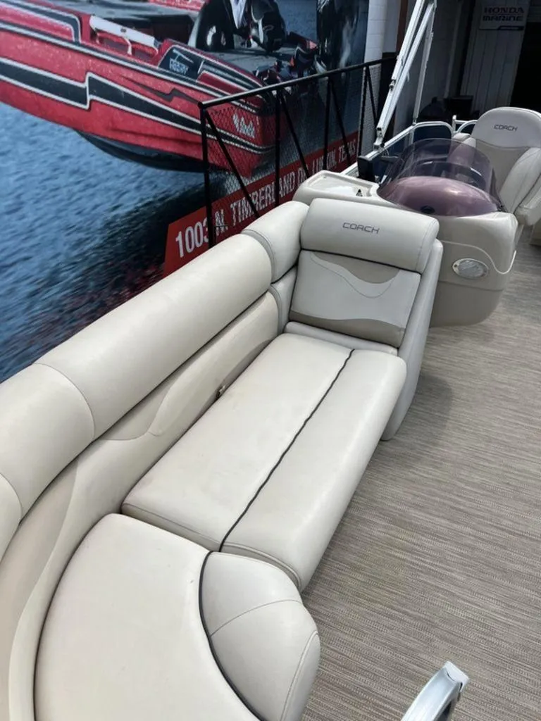 Slide: The Image of Coach Pontoons 230 C 2017 - 58