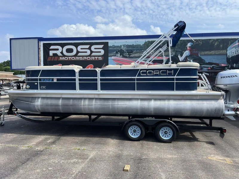 Slide: The Image of Coach Pontoons 230 C 2017 - 7