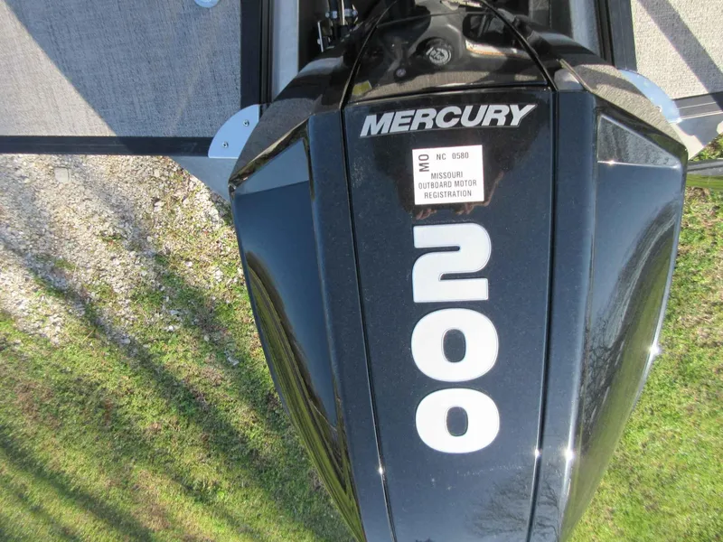 Slide: The Image of Outboard motor on 2022 Barletta Cabrio 22UC, featuring Mercury 200 engine. - 12