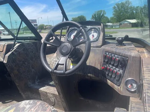 Slide: The Image of G3 Sportsman 2100 2025 - 12