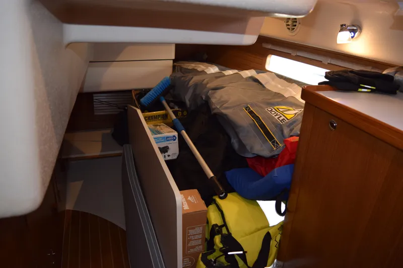 Slide: The Image of Catalina 425 2020 - 23