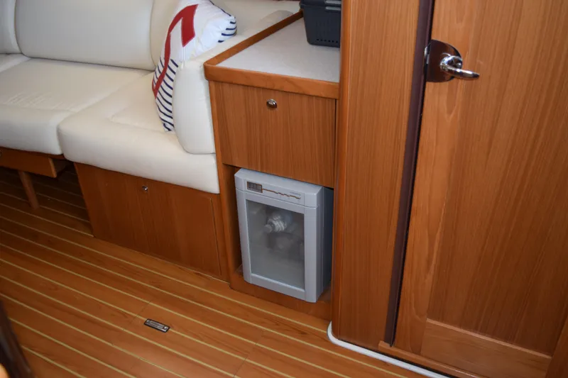 Slide: The Image of Catalina 425 2020 - 28