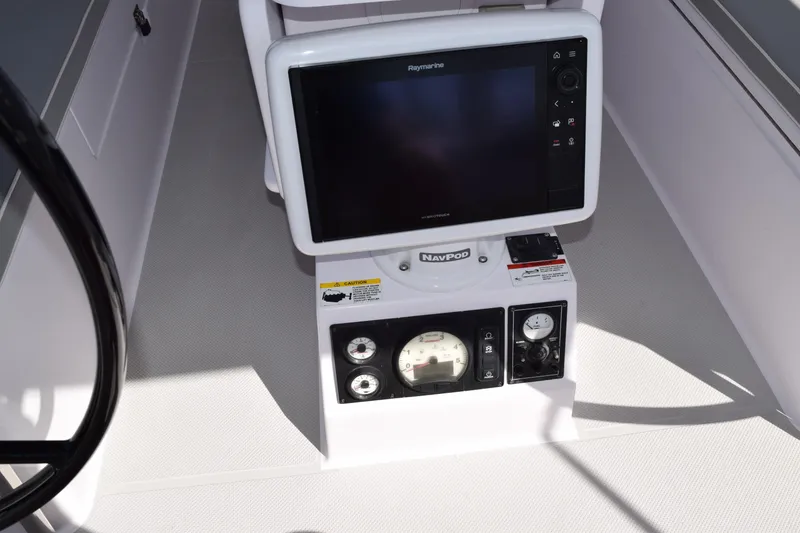 Slide: The Image of Catalina 425 2020 - 36