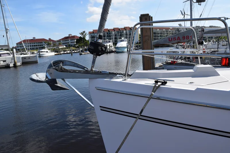 Slide: The Image of Catalina 425 2020 - 4