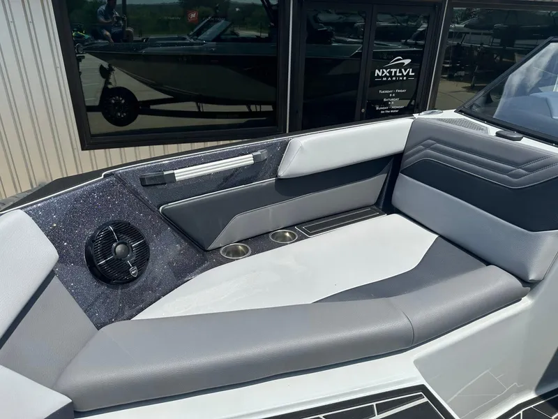 Slide: The Image of ATX 24 Type-S 2025 - 28