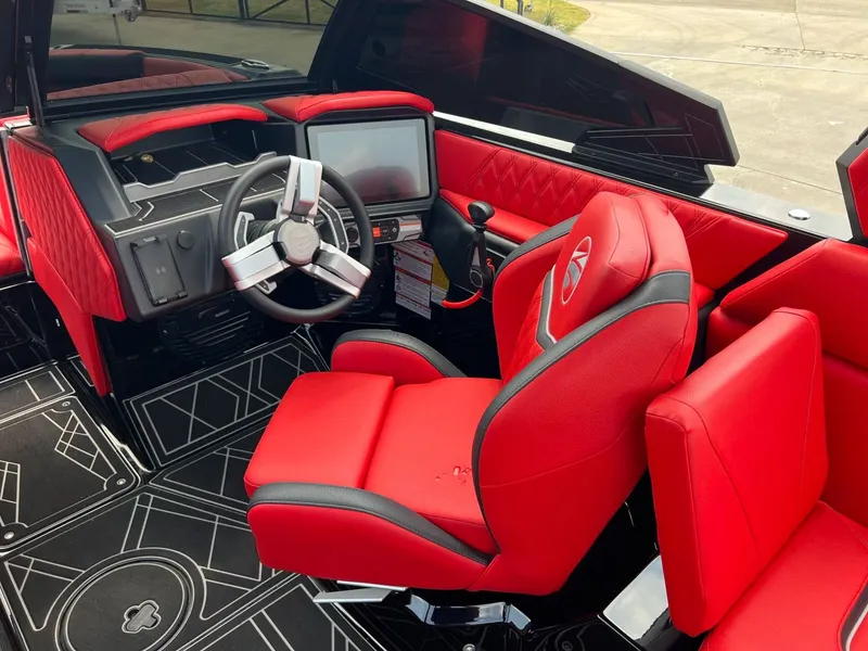 Slide: The Image of Tigé 22RZX 2025 - 13