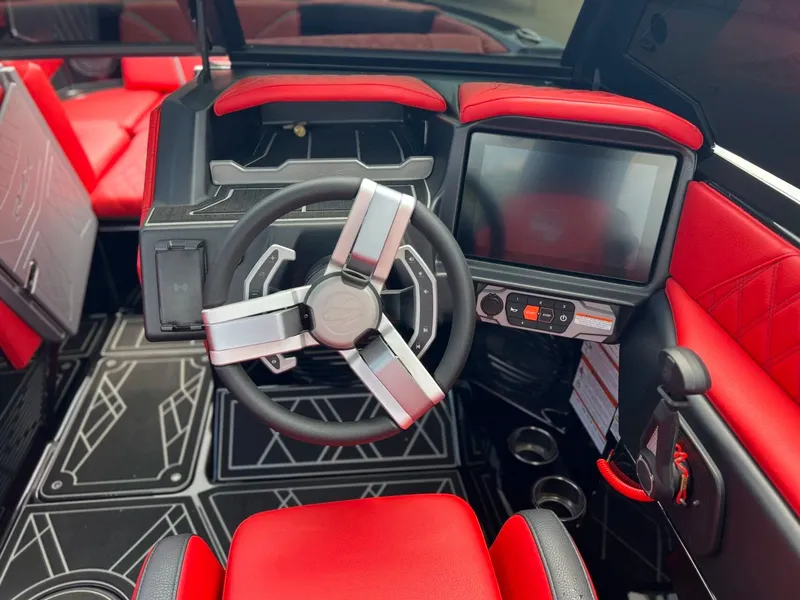 Slide: The Image of Tigé 22RZX 2025 - 14