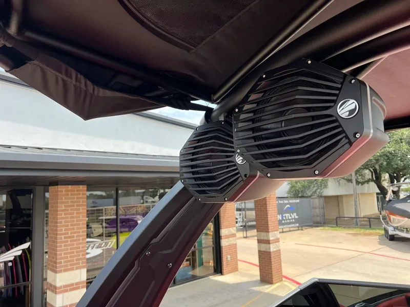 Slide: The Image of Tigé 22RZX 2025 - 20