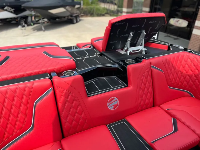 Slide: The Image of Tigé 22RZX 2025 - 21