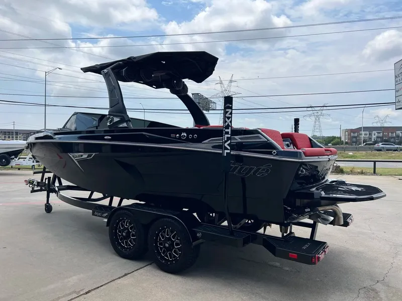 Slide: The Image of Tigé 22RZX 2025 - 5