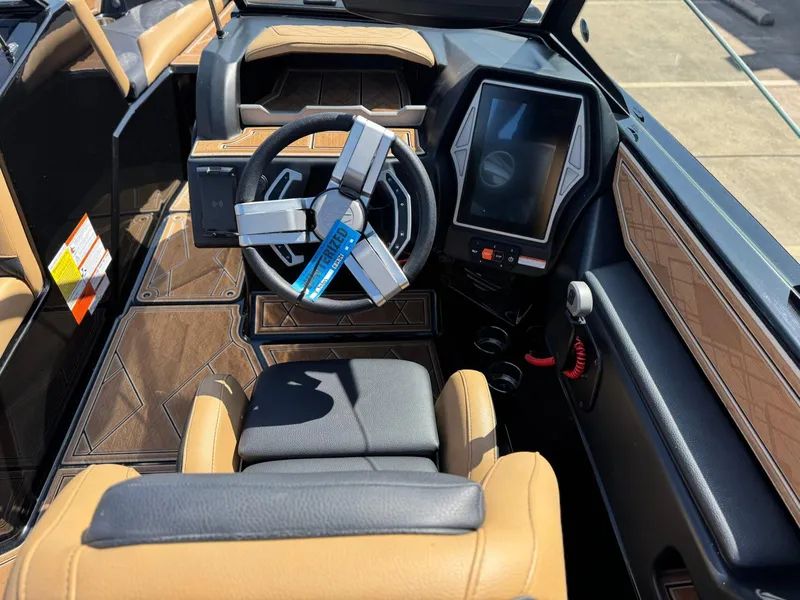 Slide: The Image of Tigé Z3 2023 - 14