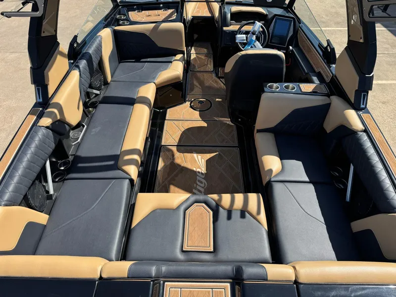 Slide: The Image of Tigé Z3 2023 - 16